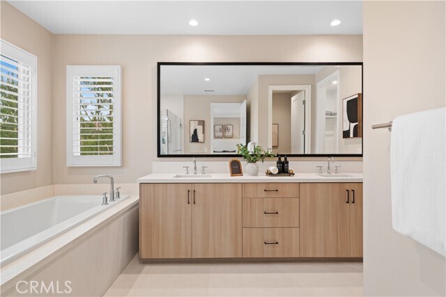 Building Photo - 118 Appian
