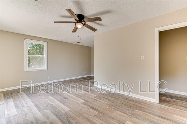 Building Photo - 1026 Weston St