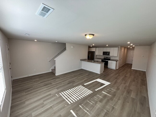 Building Photo - 2 Story Townhome-Salisbury