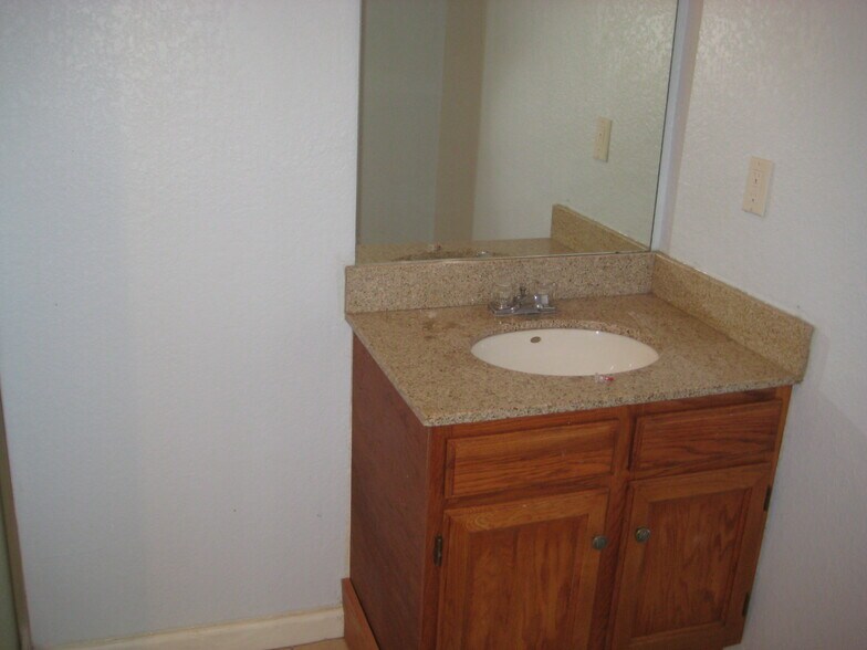 Building Photo - 1591 Brimble Dr