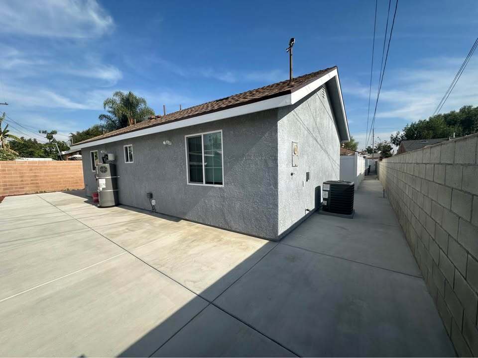 Building Photo - 13809 Actina Ave