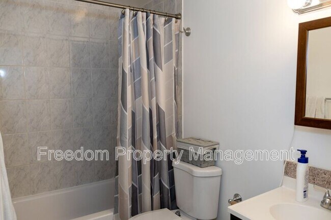 Building Photo - 5317 Macwood Dr