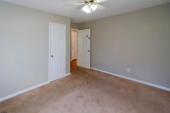 Building Photo - 318 Jefferson Ave