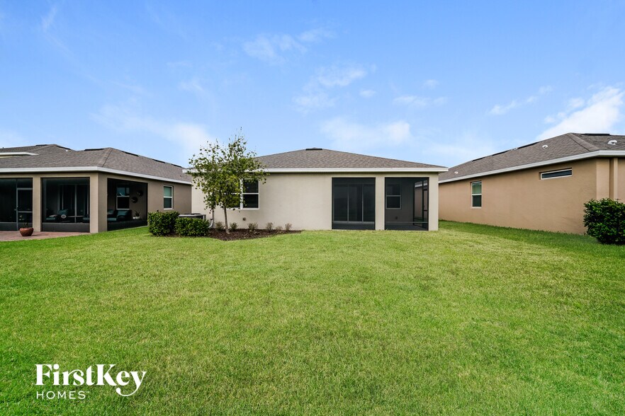 Building Photo - 7517 Lantern Park Ave