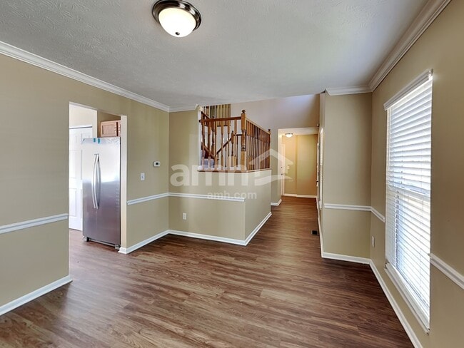 Building Photo - 1001 Vixen Dr