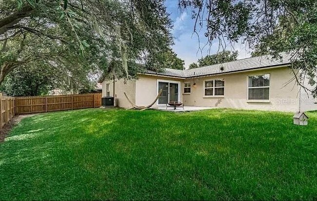Building Photo - 557 Rapid Falls Dr