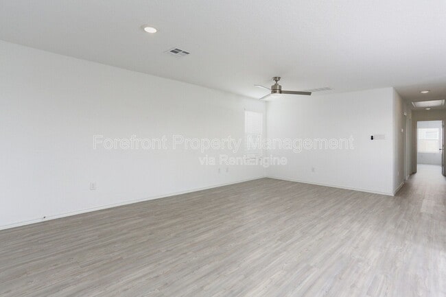 Building Photo - 6503 Scarecrow Wy