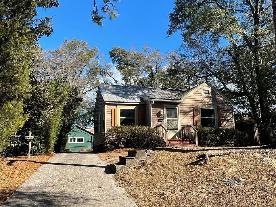 Building Photo - 2053 Monroe St