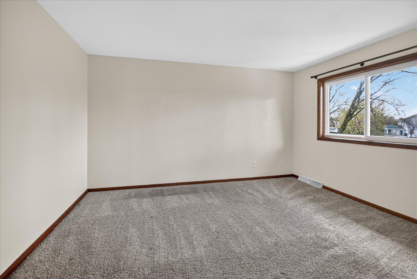 Building Photo - 1014 N Westfield Rd