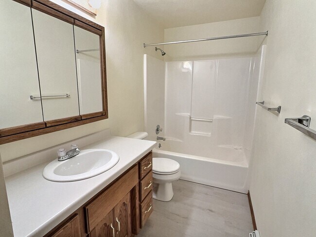 Building Photo - 3181 Westowne Ct