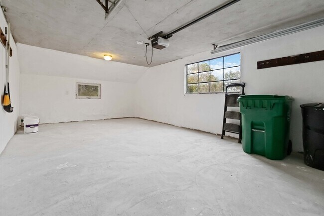 Building Photo - 58 Cutler Dr