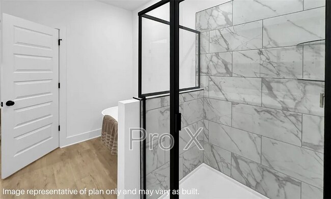 Building Photo - 2431 Longfellow Dr