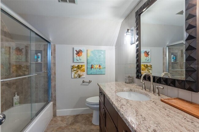 Building Photo - 5005 Canterbury Dr