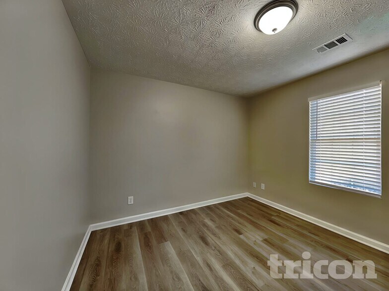 Building Photo - 1507 Upchurch Rd