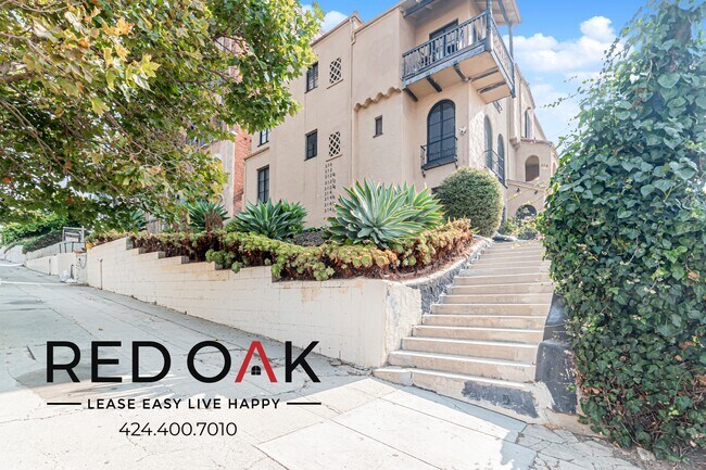 Building Photo - 312 3/4-314 Mariposa Ave