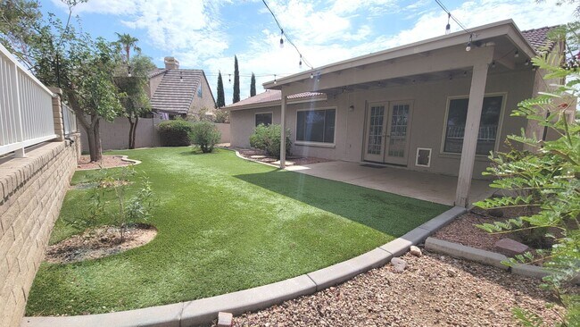 Building Photo - Arrowhead Ranch