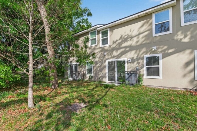 Building Photo - 7608 Rain Forest Dr N