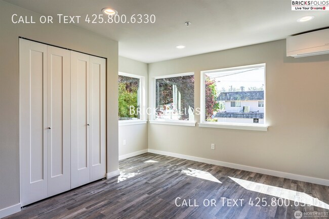 Building Photo - Welcome to Comfort and Charm in Your Monro...