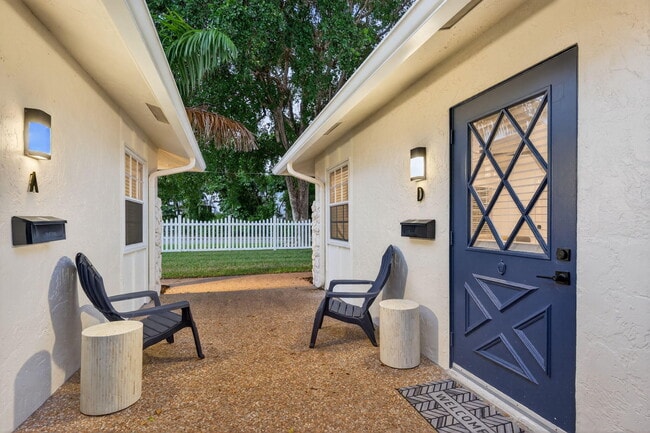 Building Photo - 800 Tropic Isle Dr