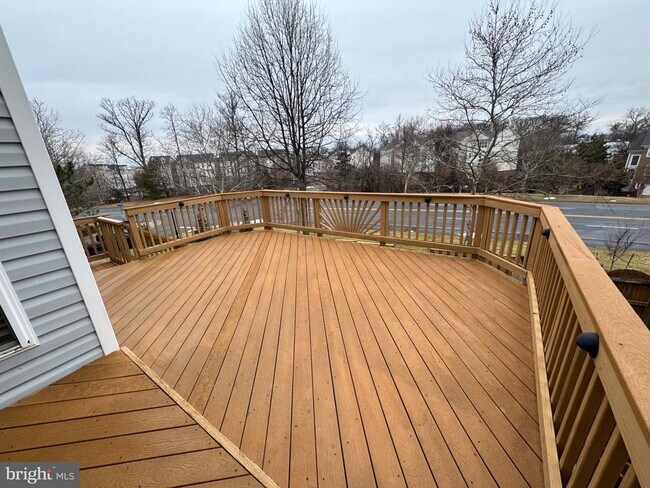 Building Photo - 45776 Mountain Pine Square