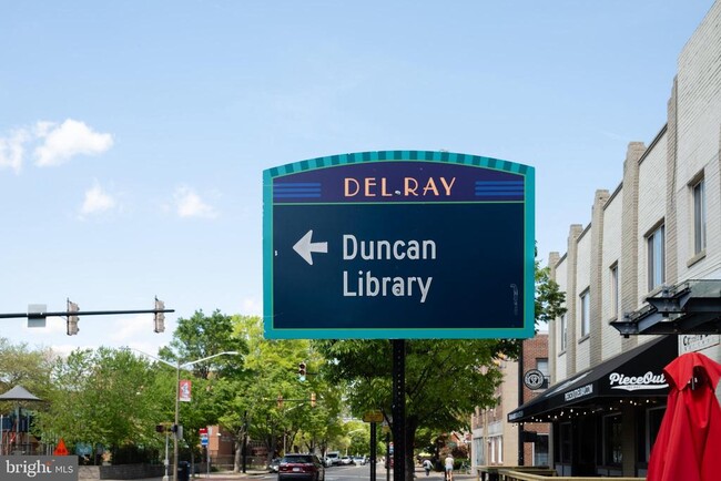 Building Photo - 340 Wesmond Dr