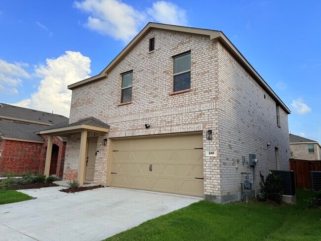 Building Photo - 241 Adelina Dr
