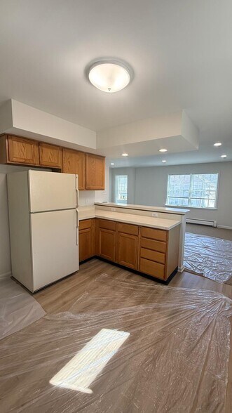 Building Photo - 91 Cloverdale Ave