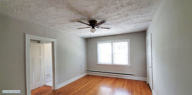 Building Photo - 415 Probasco St