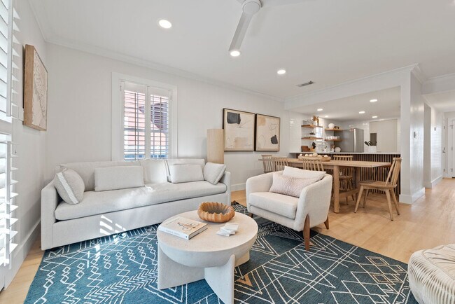 Building Photo - 13 Gulf Breeze Ct