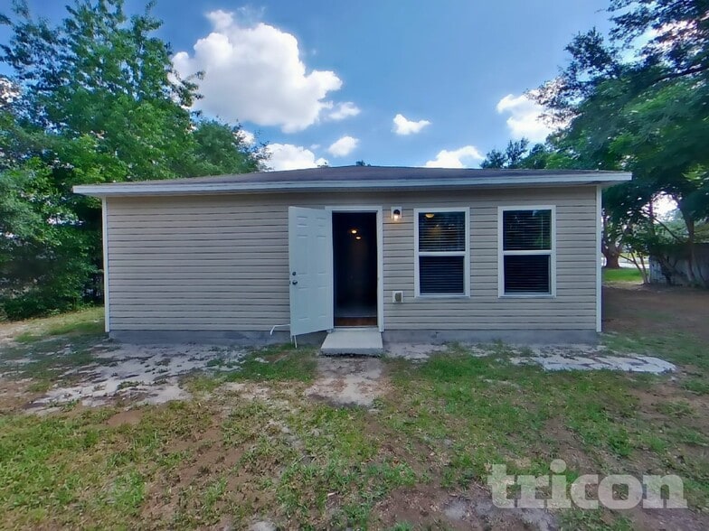 Building Photo - 2491 Stanton Ave
