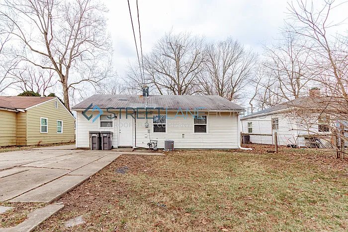 Building Photo - 3235 N Euclid Ave