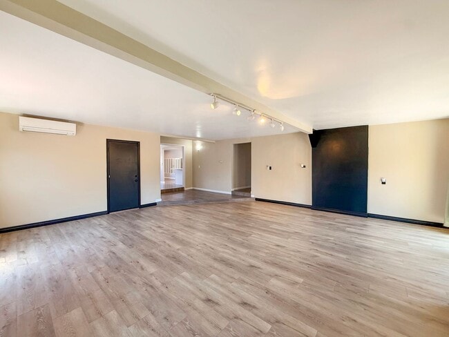 Building Photo - Spacious 4BR/2BA Home in Lemon Grove with ...