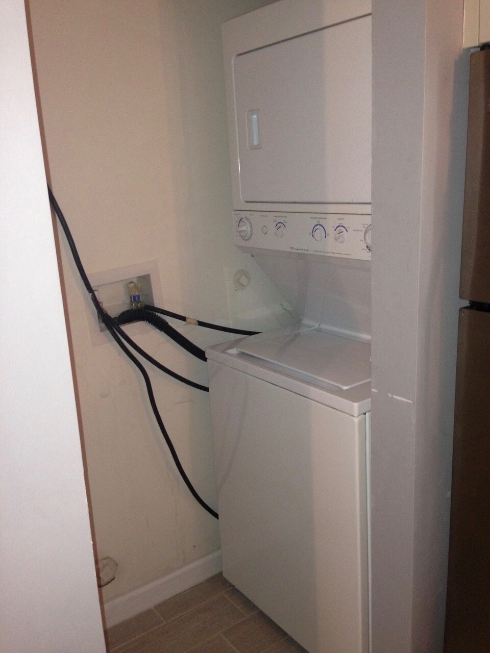Washer Dryer in Unit - 435 21st St