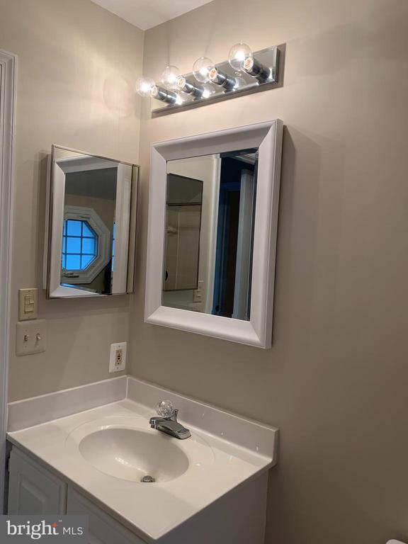 Building Photo - 5606 Light Infantry Dr