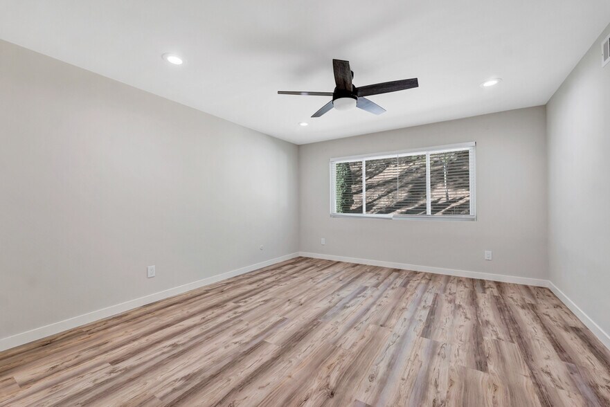 Building Photo - 19653 Valdez Dr