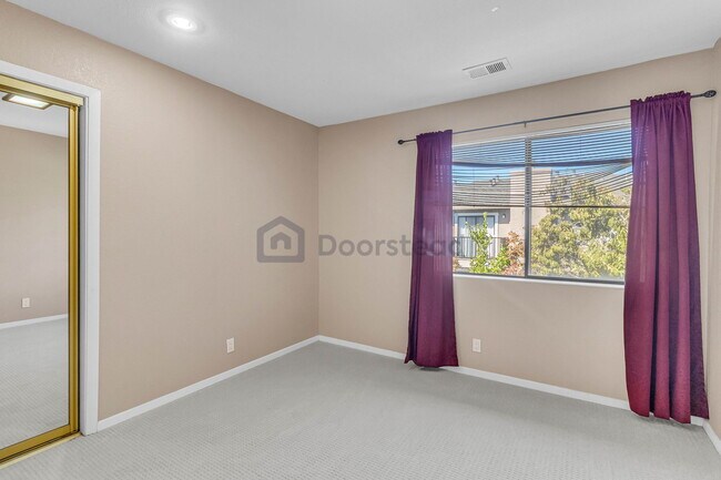 Building Photo - 1362 Casa Ct