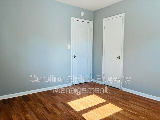 Building Photo - 516 E Peachtree St