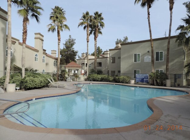 Building Photo - 3145 E Flamingo Rd