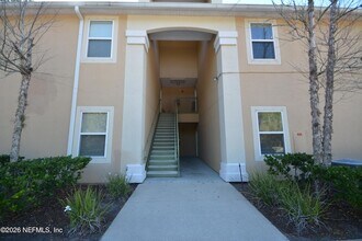 Building Photo - 2211 Golden Lake Loop