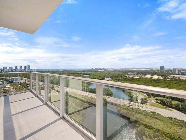 Building Photo - 16385 Biscayne Blvd