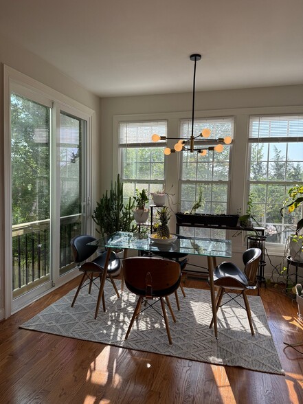 Building Photo - 6933 Stanwick Square