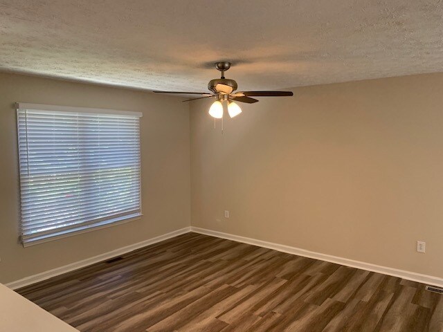 Building Photo - 5 Villa Rosa Ct