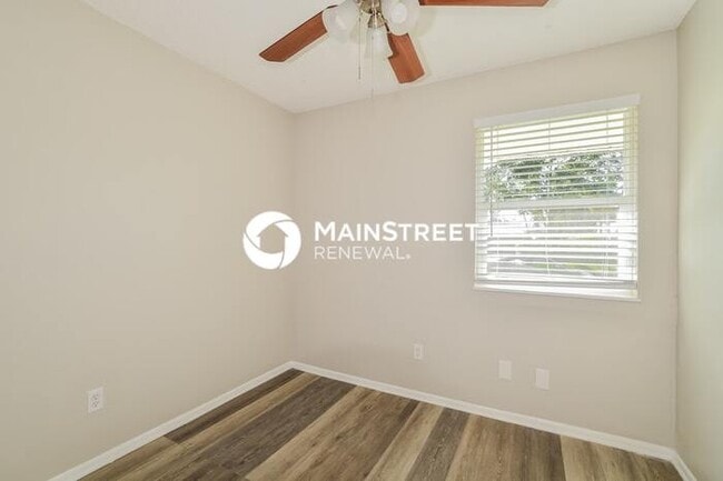 Building Photo - 3 Bedroom Pet-Friendly Home in Apopka, FL with Main Street Renewal