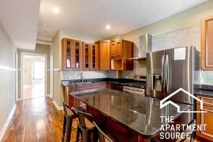 Building Photo - 4343 W North Ave