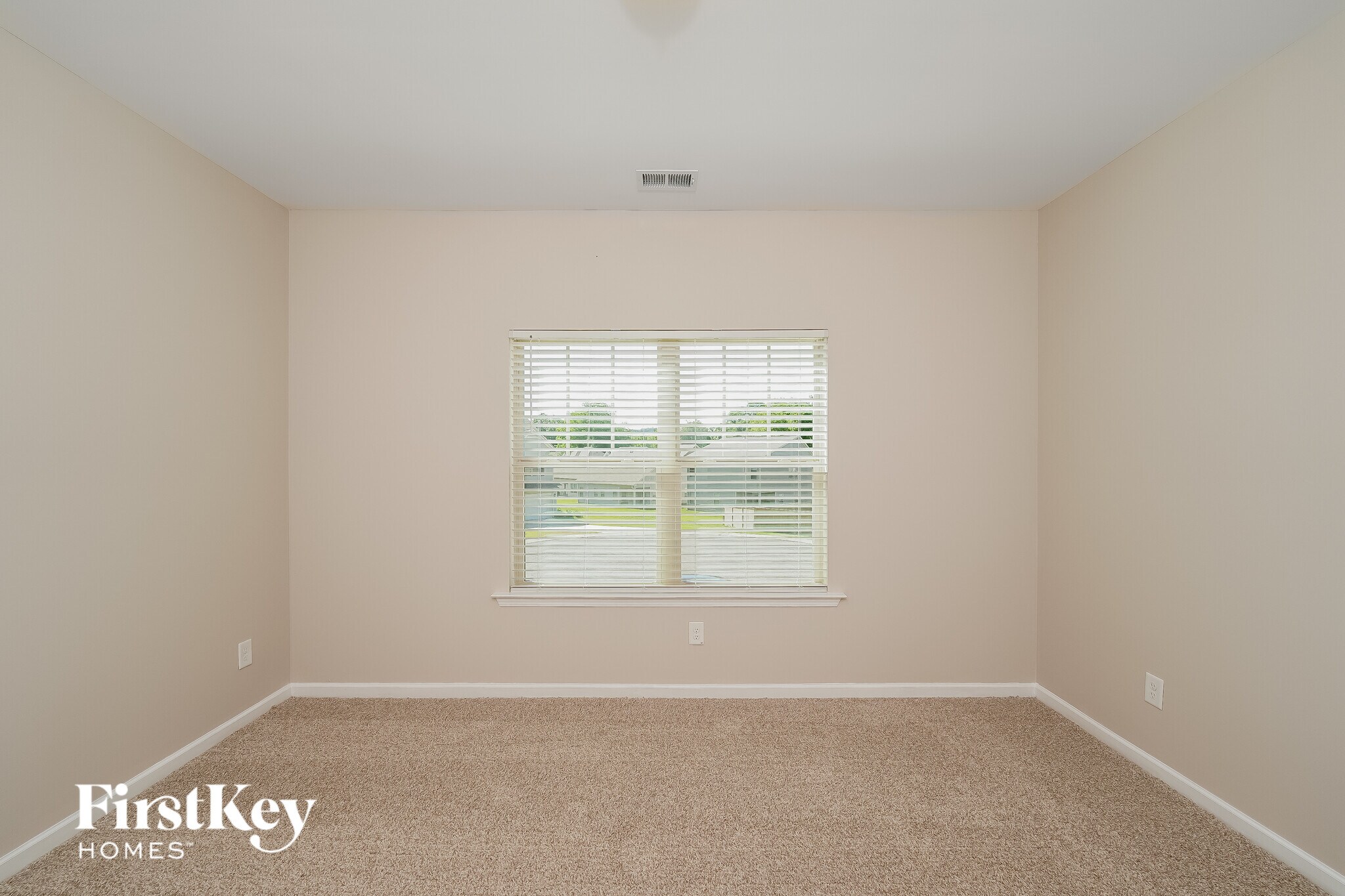 Building Photo - 1812 Clarke Cir