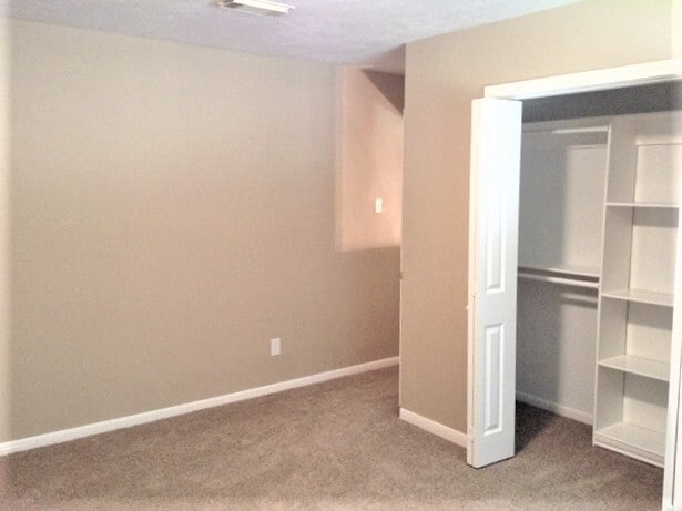 Building Photo - 15923 Mission Glen Dr