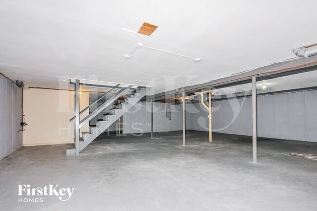 Building Photo - 14545 Appalachian Trail