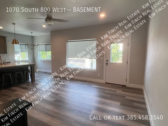 Building Photo - 1070 S 800 W