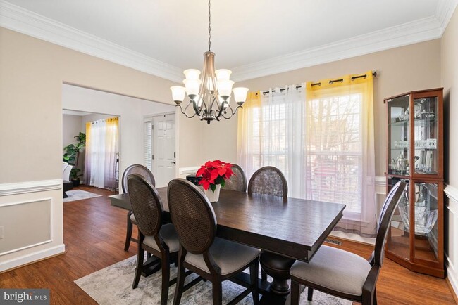 Building Photo - 523 Windermere Drive