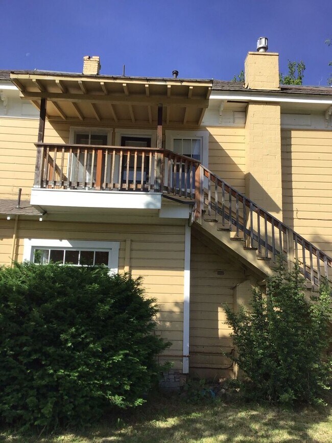 Building Photo - 101 W Main St